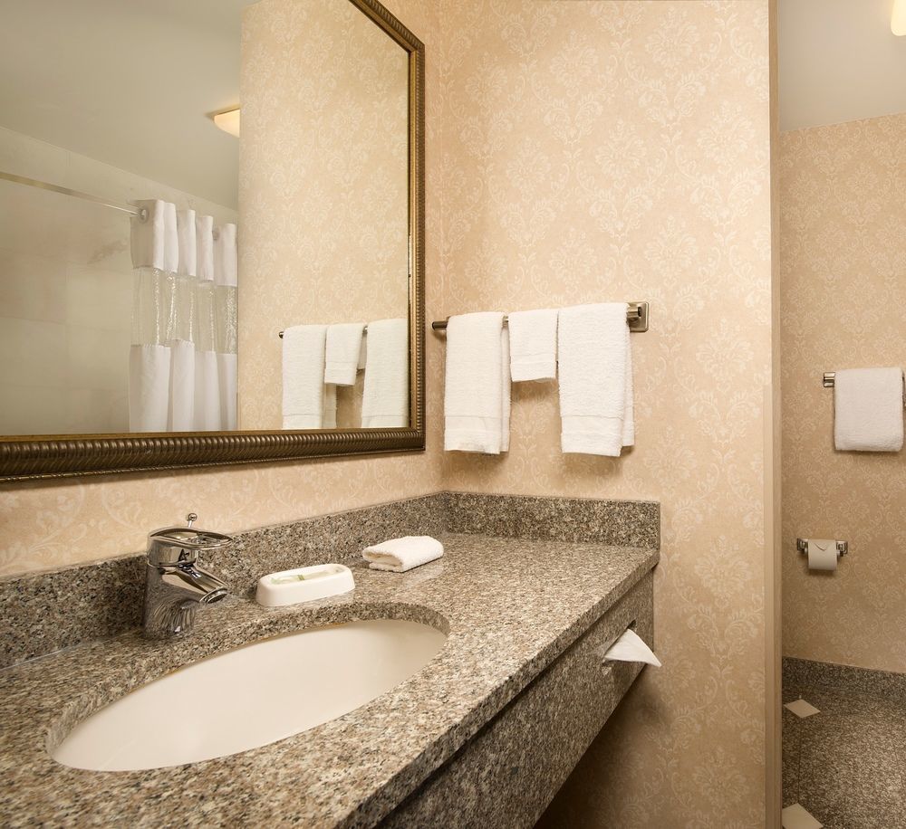 Drury Inn & Suites Гринвилл Экстерьер фото
