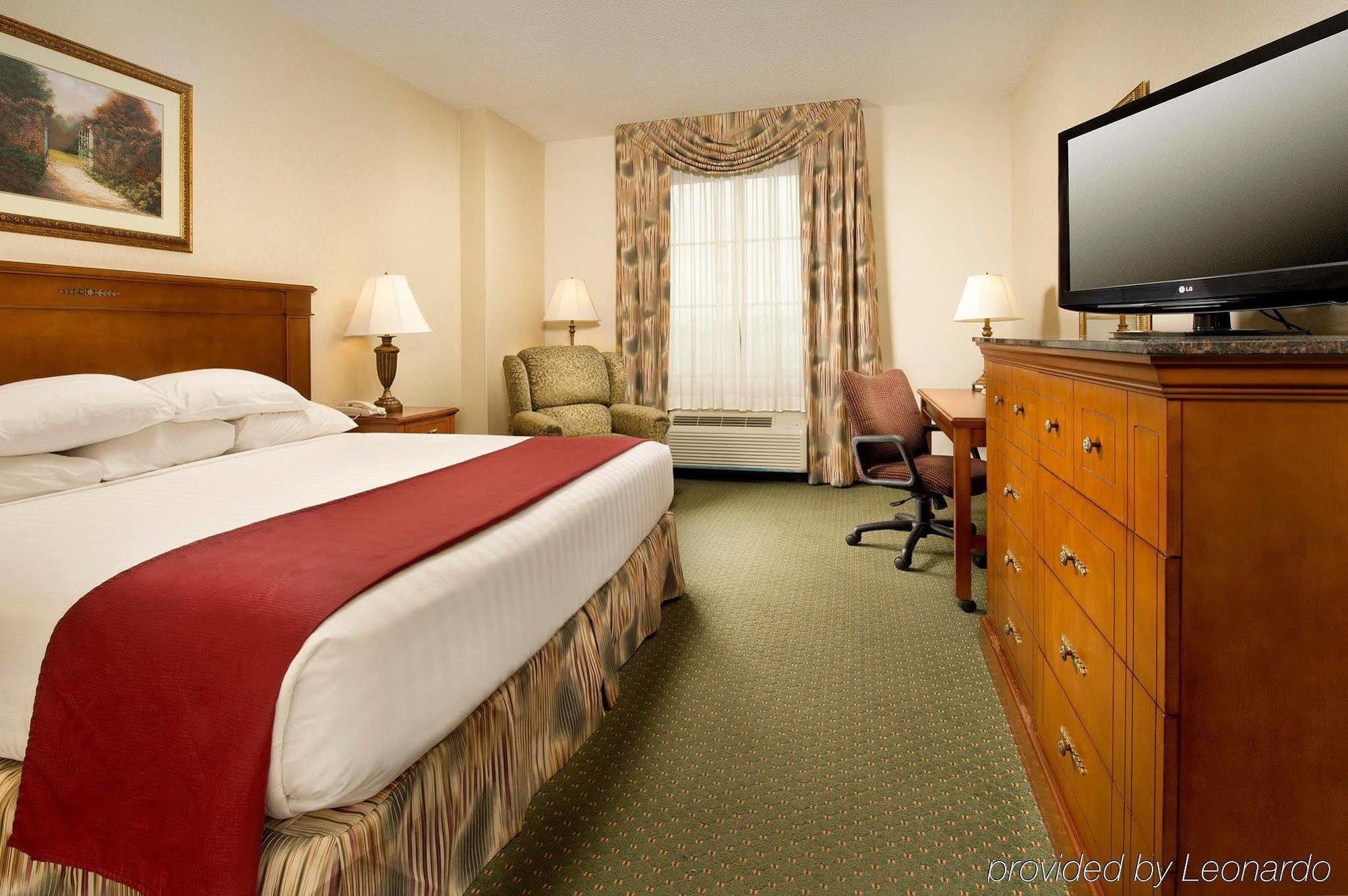 Drury Inn & Suites Гринвилл Экстерьер фото